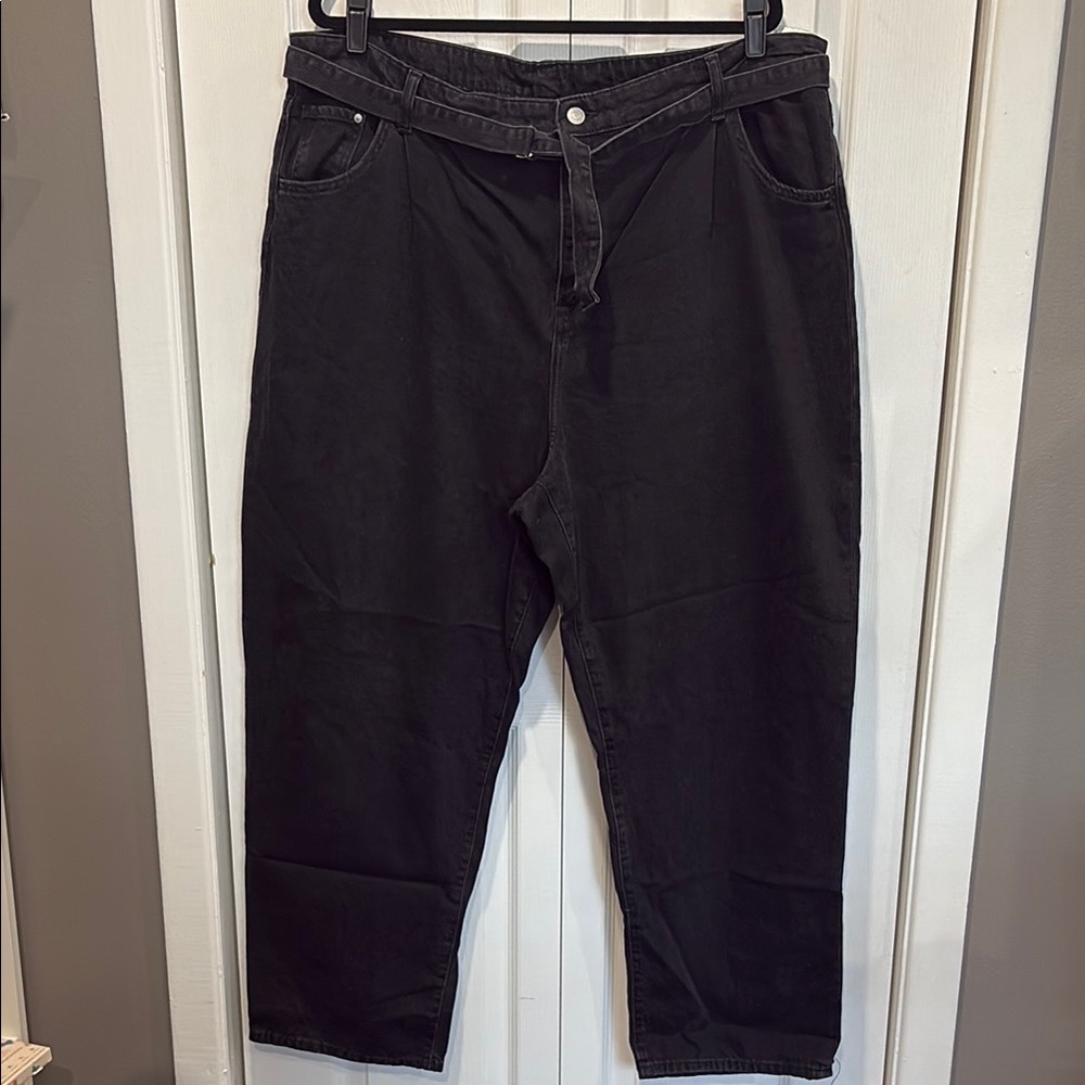 H&M Loose Mom Jeans Black Ultra High-Waisted Jeans size 18